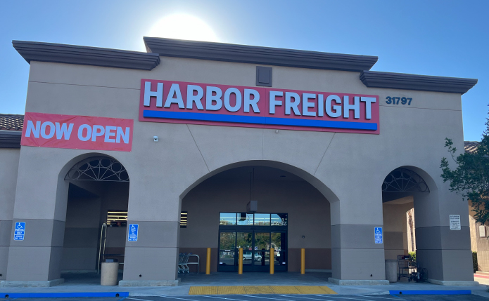 Harbor Freight and Tools store front.