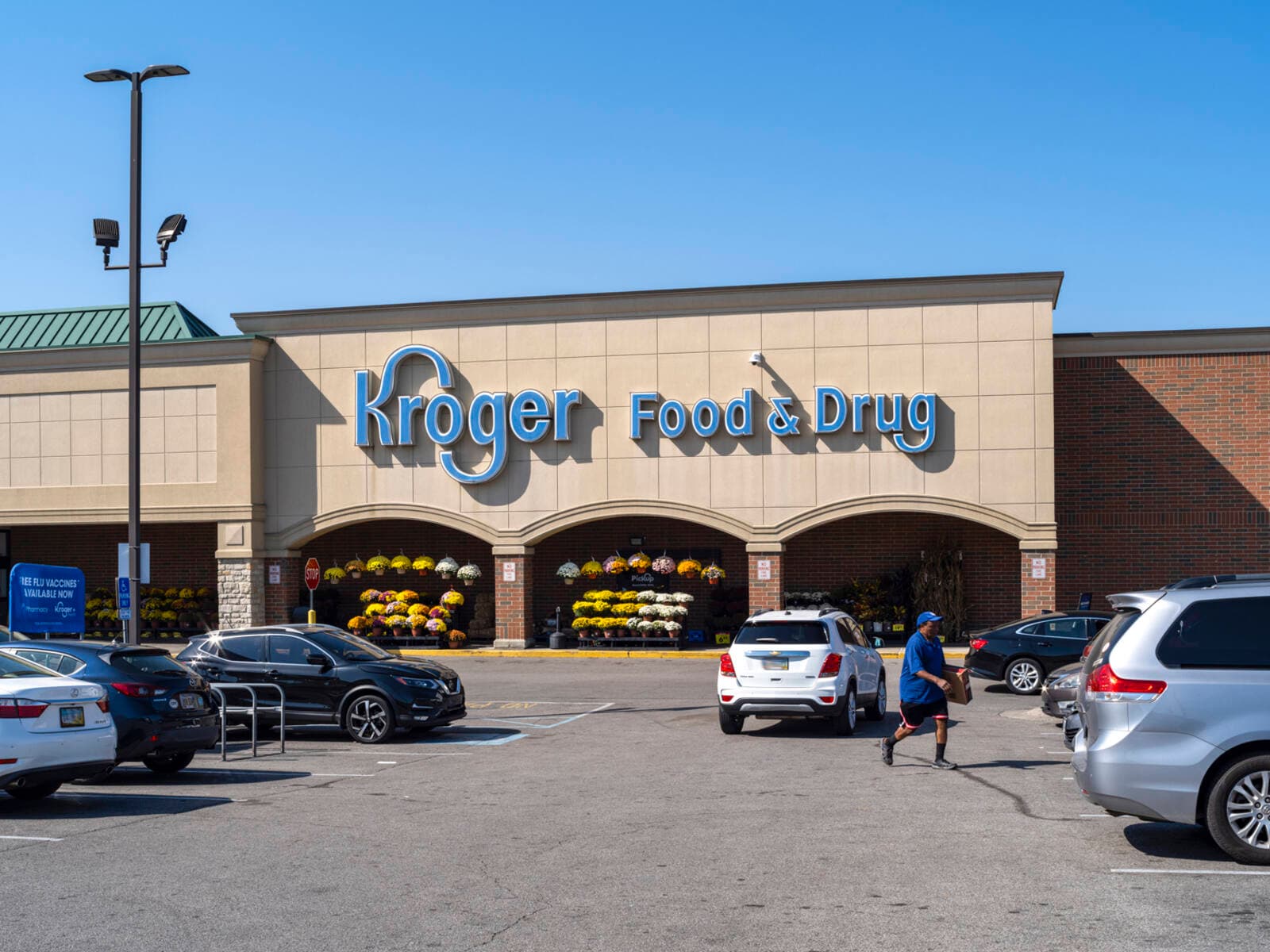Brentwood Plaza