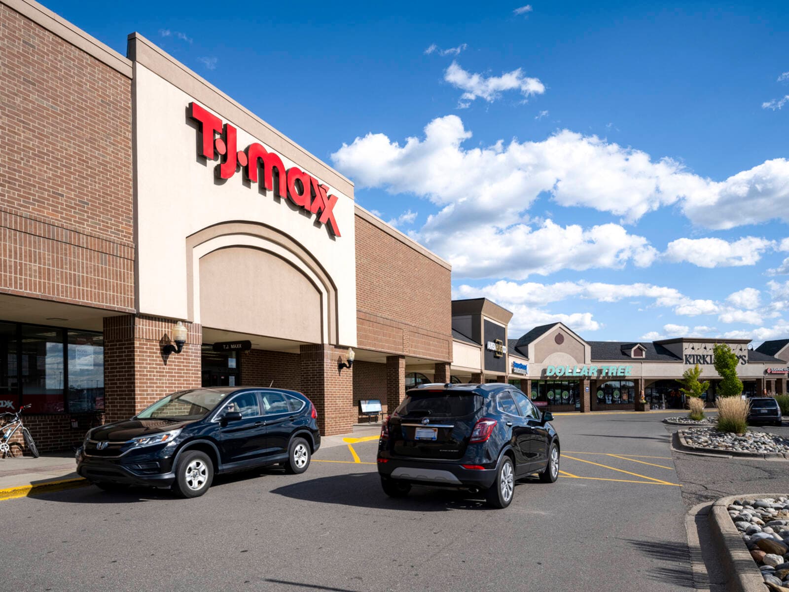 Hampton Village Centre