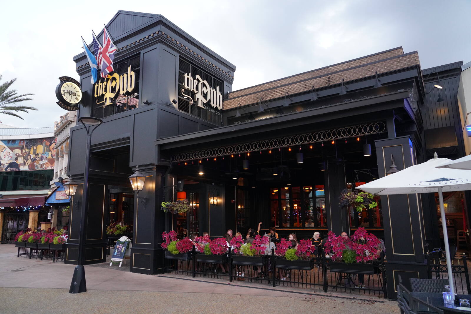 Planters and outdoor seating at the Pub in Orlando, FL.