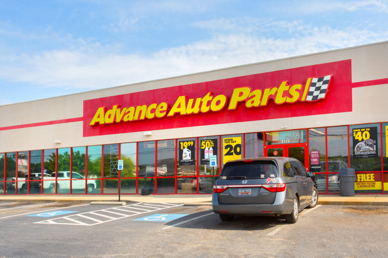 Grey SUV parked at Advance Auto Parts in Greenville, SC.