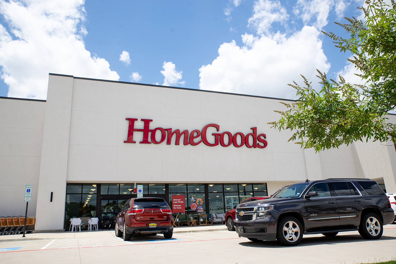 Entrance to HomeGoods at Preston Park Village in Plano, Texas