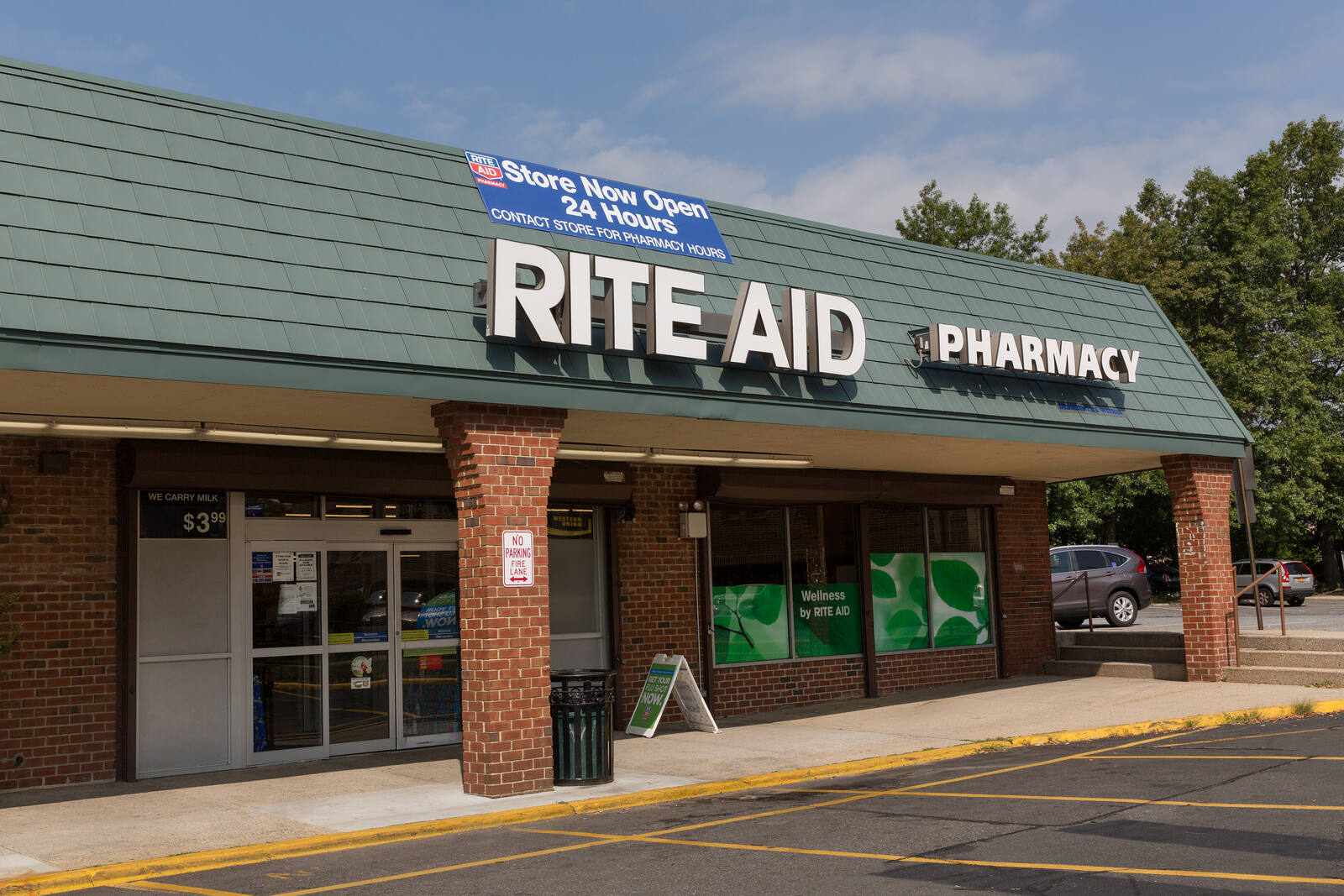 Exterior of Rite Aid with brick pillars