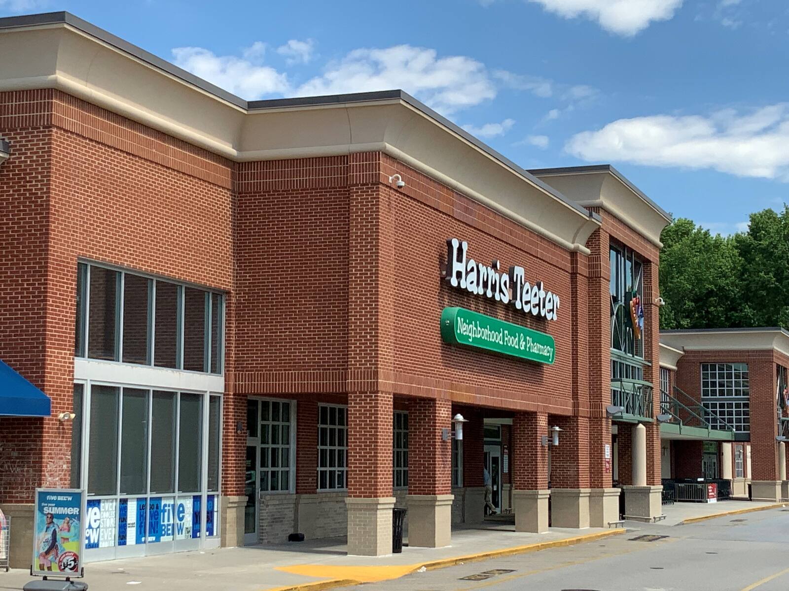 Harris Teeter at Greenville Commons