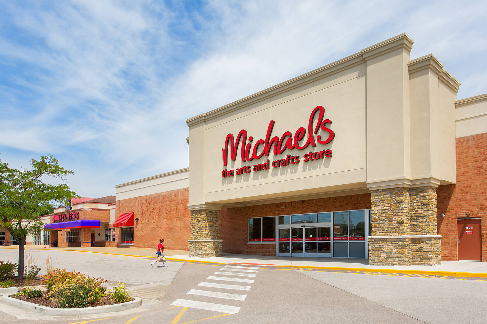 Customer walking to Michael's in Ellisville, MO. 