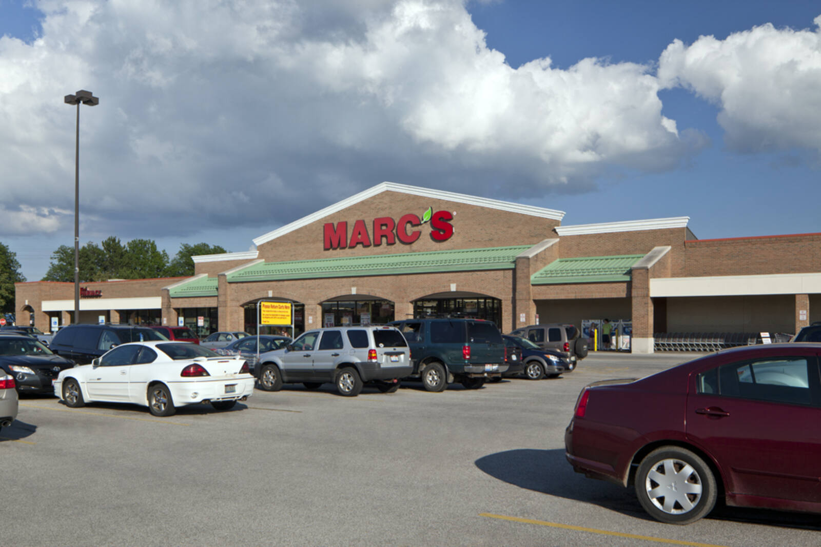 Full parking of Marc's in Middleburg Heights, Ohio
