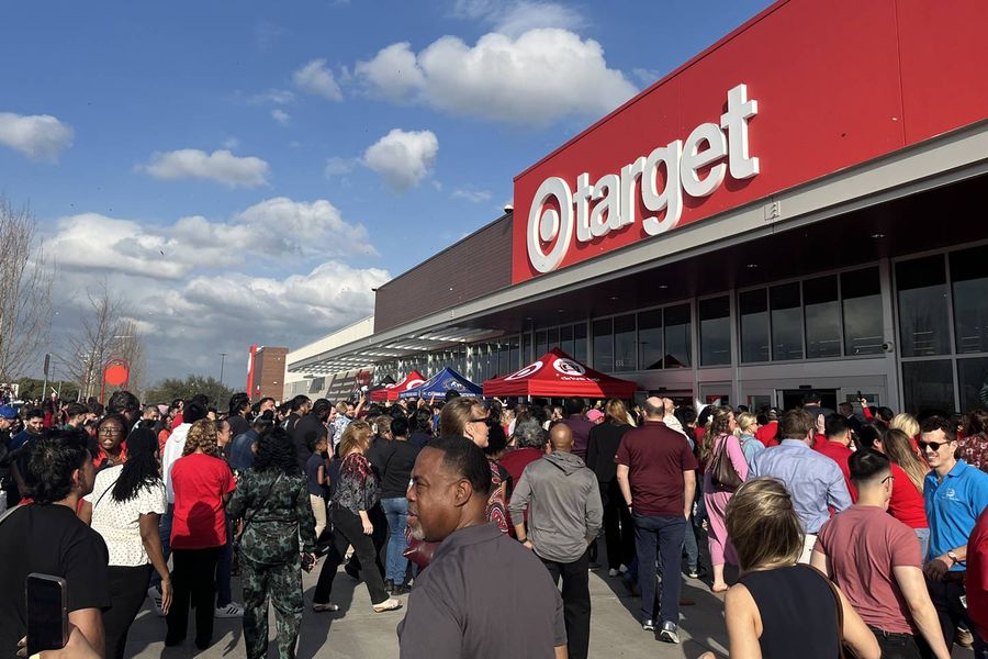 A crowd of customers in front of Target during their grand opening at Wynnewood Village
